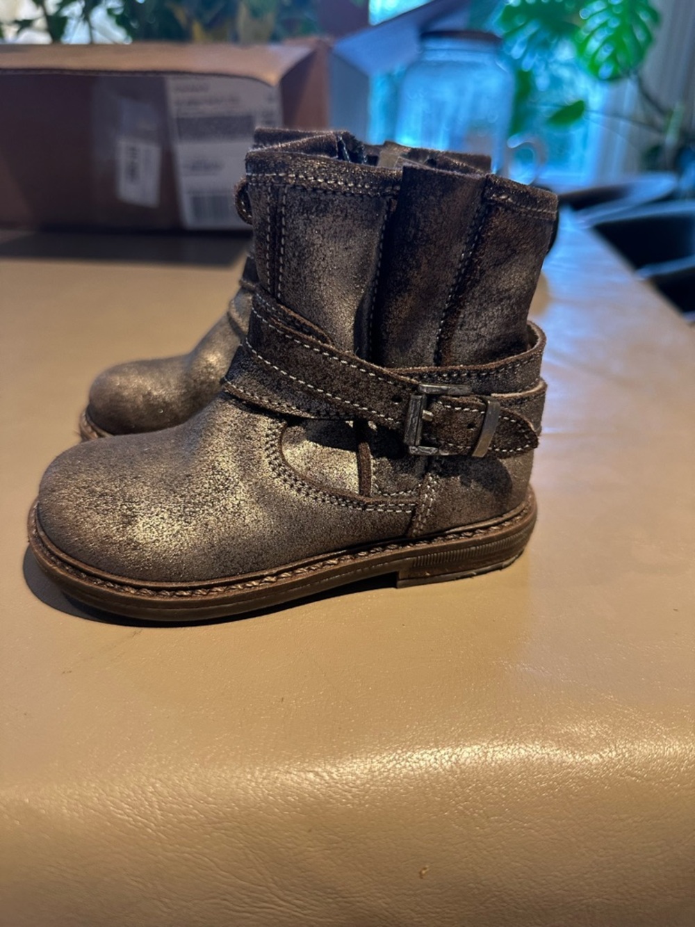MOMINO made in Italy ankle boots leather inside and outside size 5.5